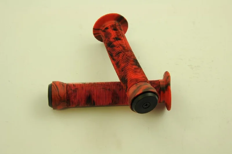 Bicycle multi-tool-RED BLACK HANDLEBAR GRIPS BMX, MTB, DOWNHILL, SCOOTERS DARK RIDE 130mm LONG