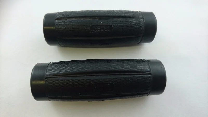 Cycling padded vest-ROD BRAKE HANDLEBARS DOVER HANDLEBAR GRIPS BLACK CELLULOID ONE PAIR ONLY NOS