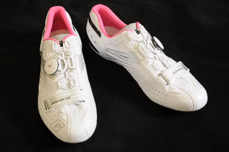 Cycling raincoat lightweight-Gaerne G.Luna Womens Carbon Composite SPD Cycling Shoes - White - UK 6 (RRP: £169.99)