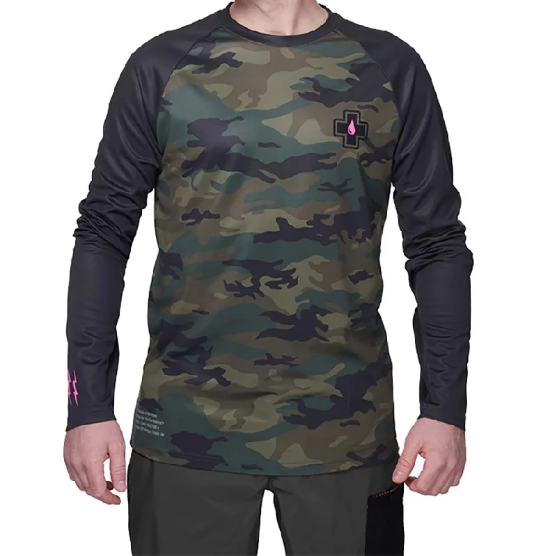 Road bike rims-Muc-Off Premium Riders Jersey Long Sleeves Men Camo L